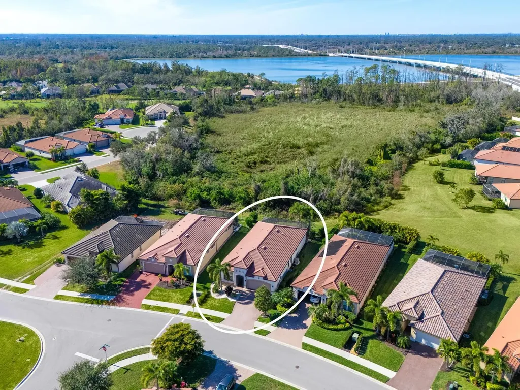 9817 Marbella Drive Bradenton FL 34211