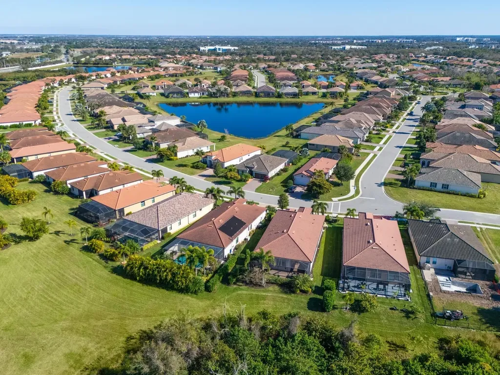 9817 Marbella Drive Bradenton FL 34211