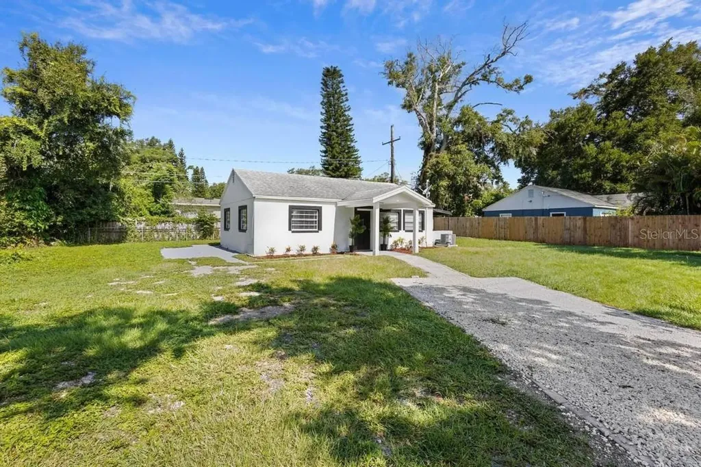 2600 S Crystal Lake Drive Orlando FL 32806