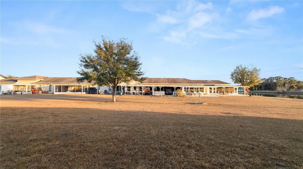 4311 Club Circle Lakeshore FL 33854
