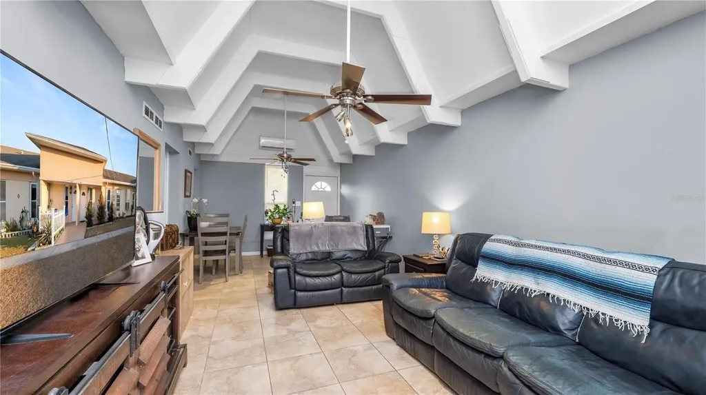 4311 Club Circle Lakeshore FL 33854