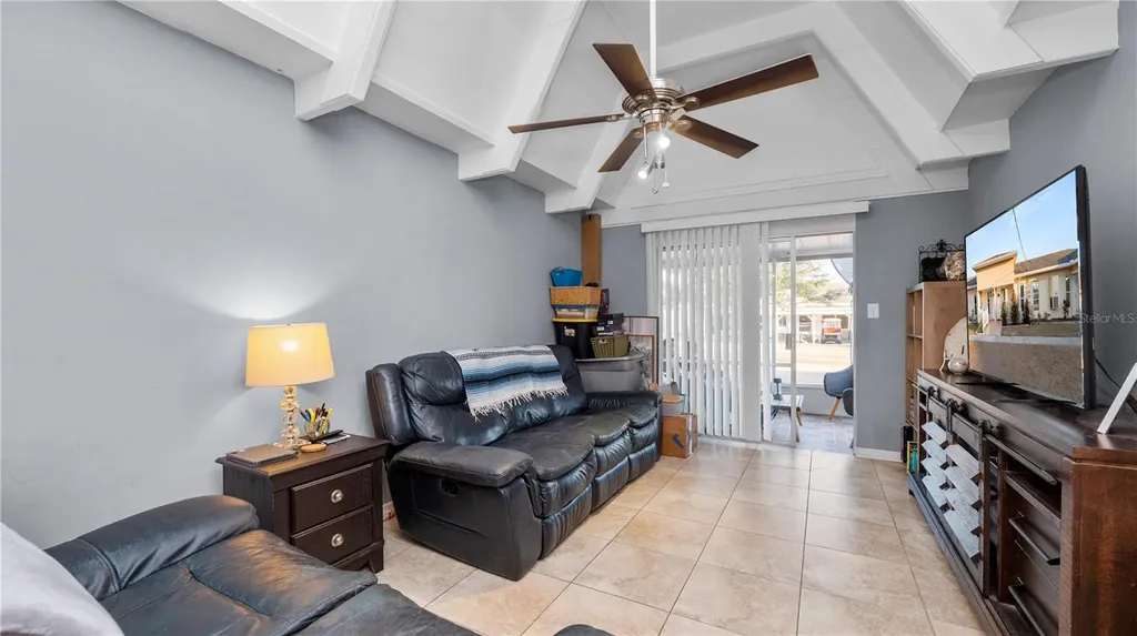 4311 Club Circle Lakeshore FL 33854