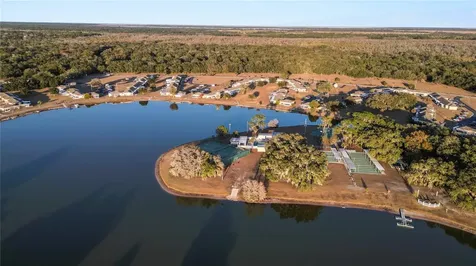 4311 Club Circle Lakeshore FL 33854