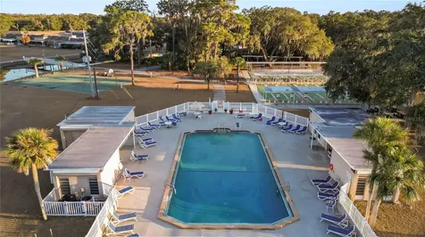 4311 Club Circle Lakeshore FL 33854