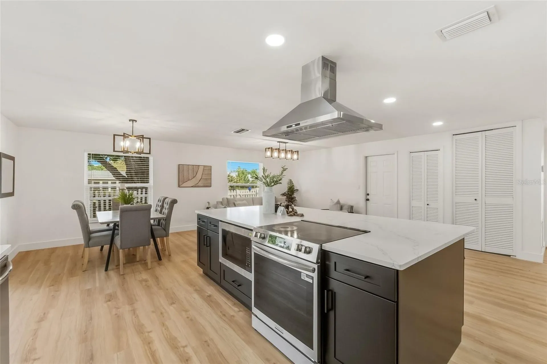 1434 Hagen Avenue Dunedin FL 34698