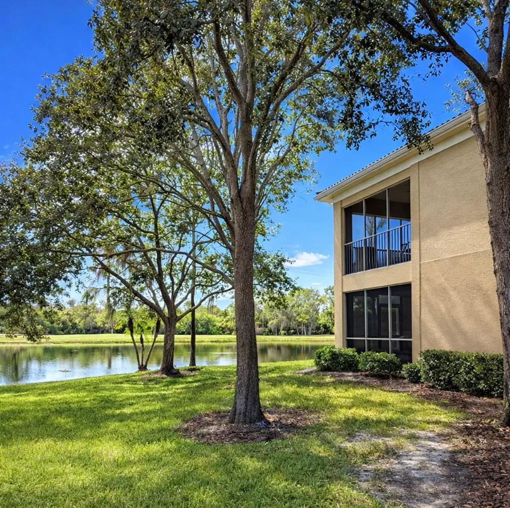6318 Grand Oak Circle Bradenton FL 34203