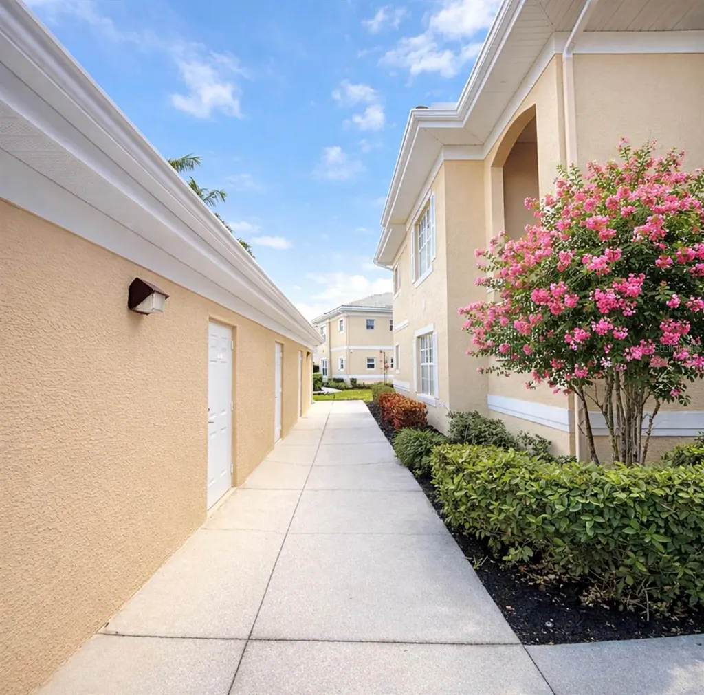 6318 Grand Oak Circle Bradenton FL 34203