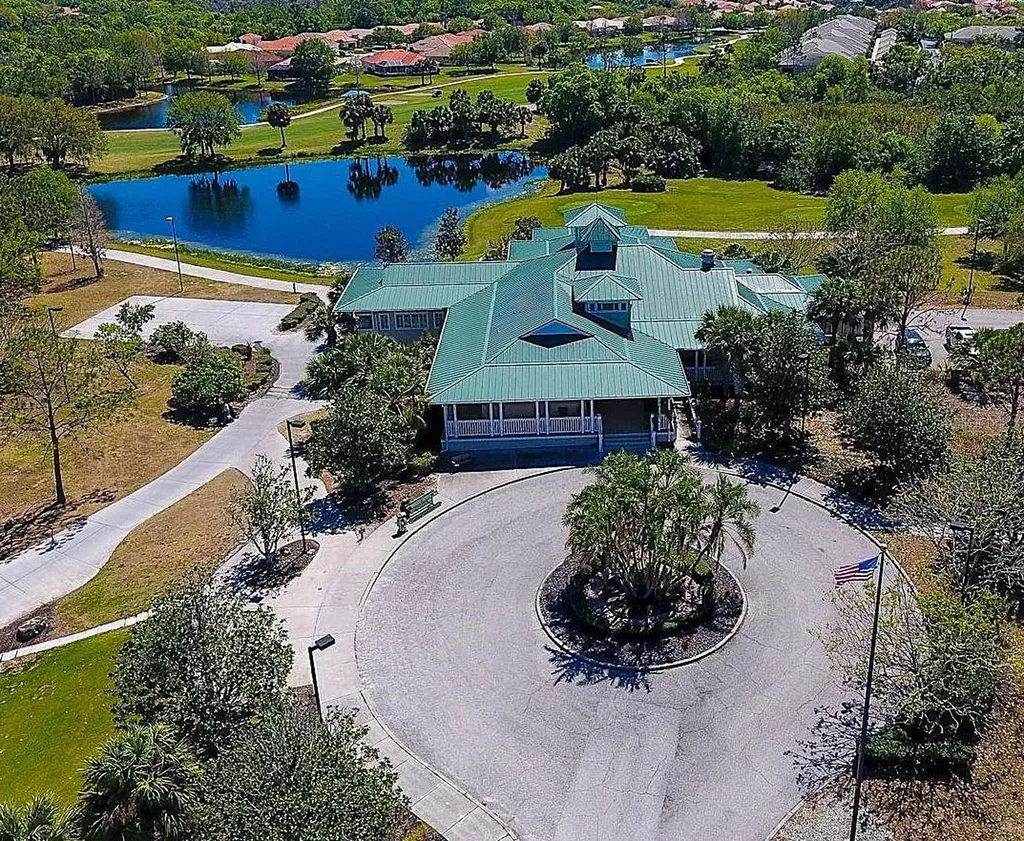 6318 Grand Oak Circle Bradenton FL 34203