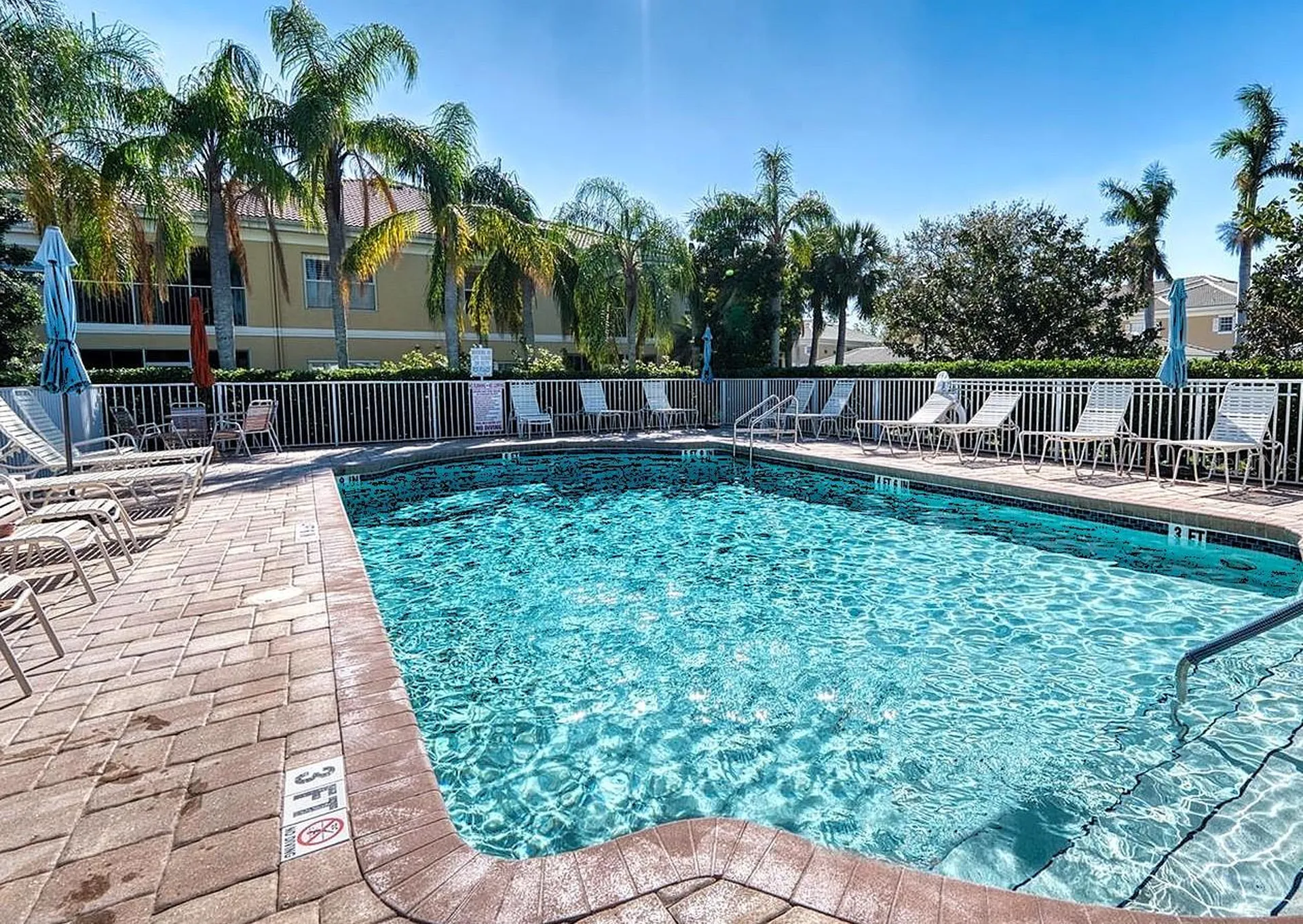 6318 Grand Oak Circle Bradenton FL 34203