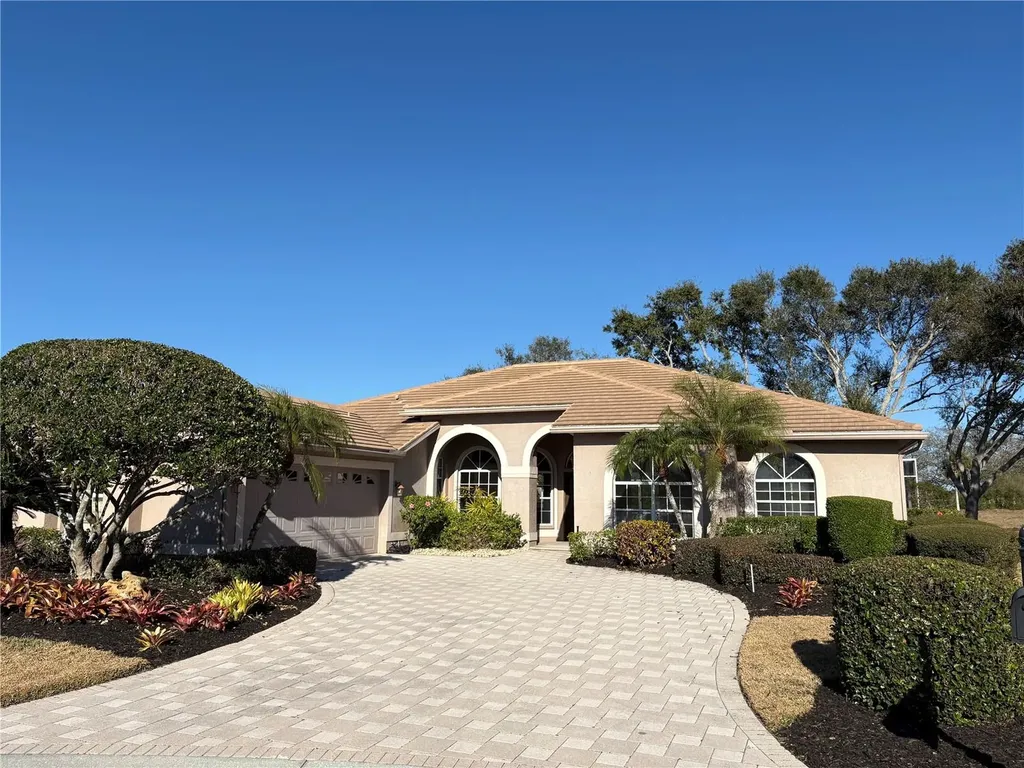 5205 Far Oak Circle Sarasota FL 34238