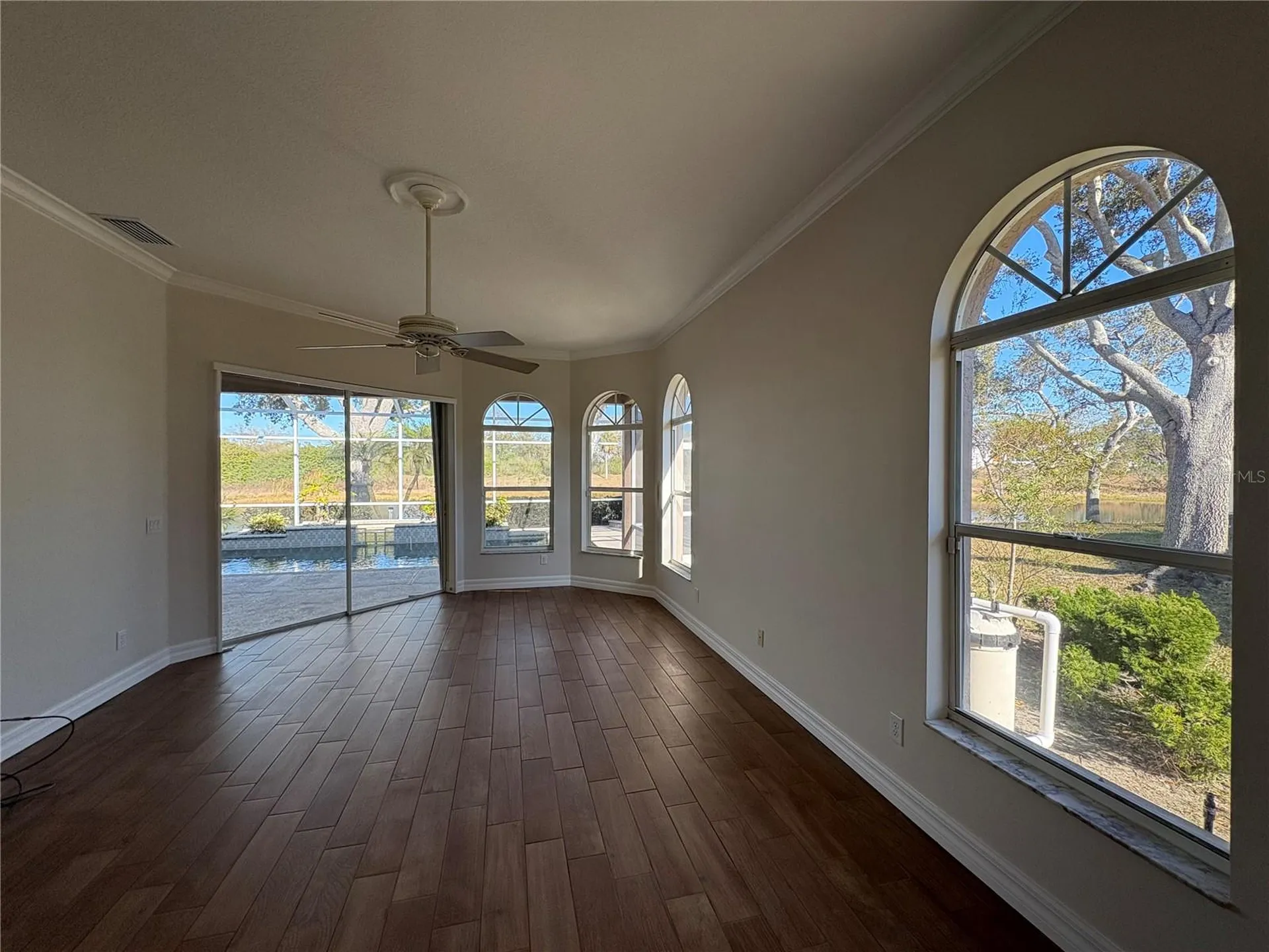 5205 Far Oak Circle Sarasota FL 34238