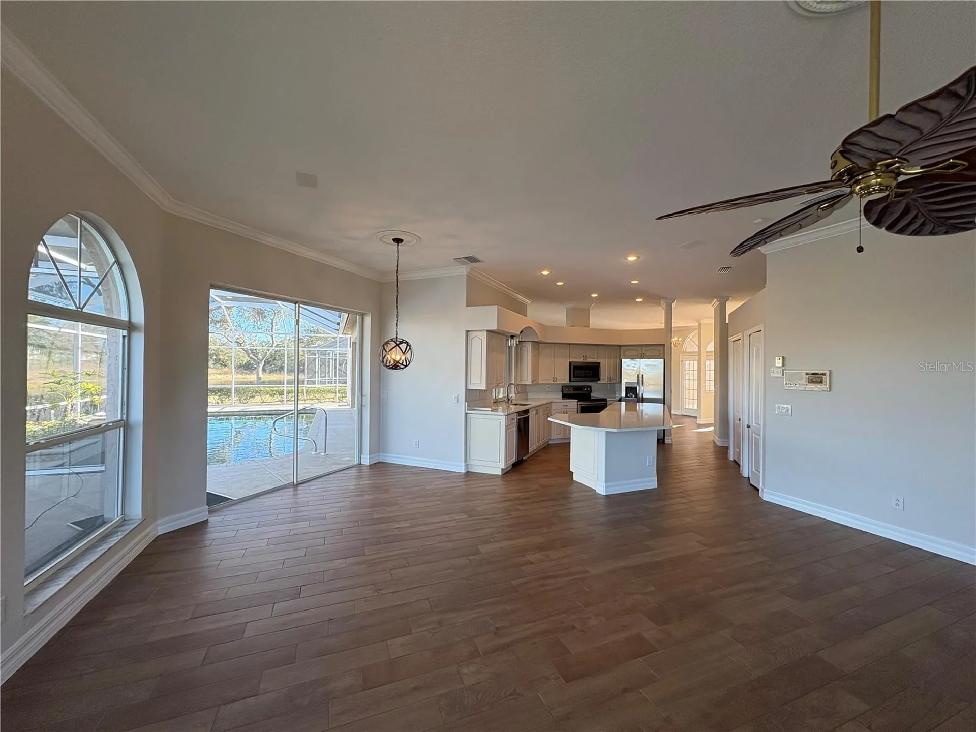 5205 Far Oak Circle Sarasota FL 34238