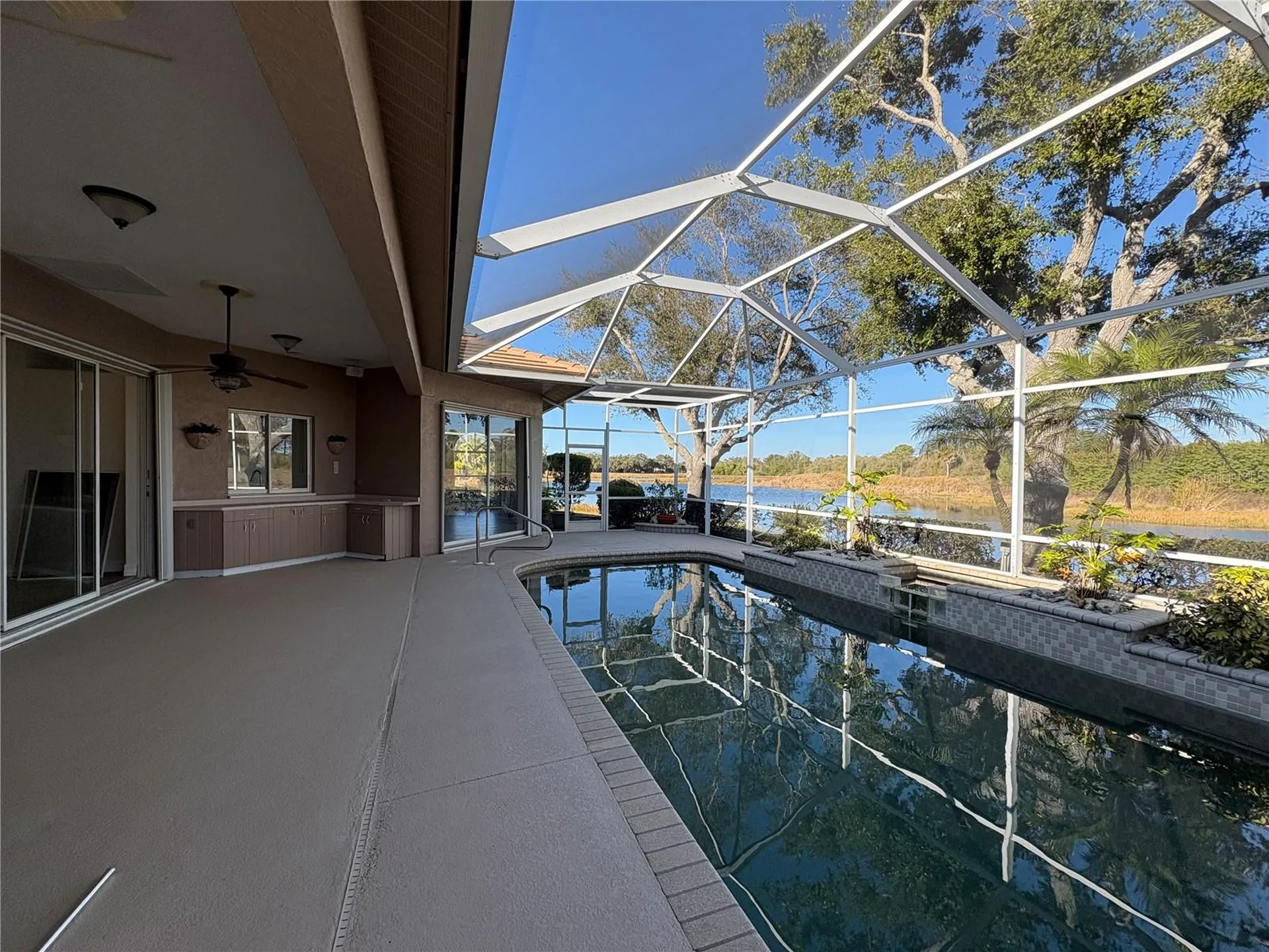5205 Far Oak Circle Sarasota FL 34238