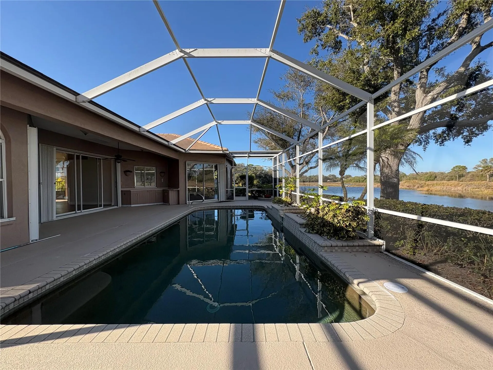 5205 Far Oak Circle Sarasota FL 34238