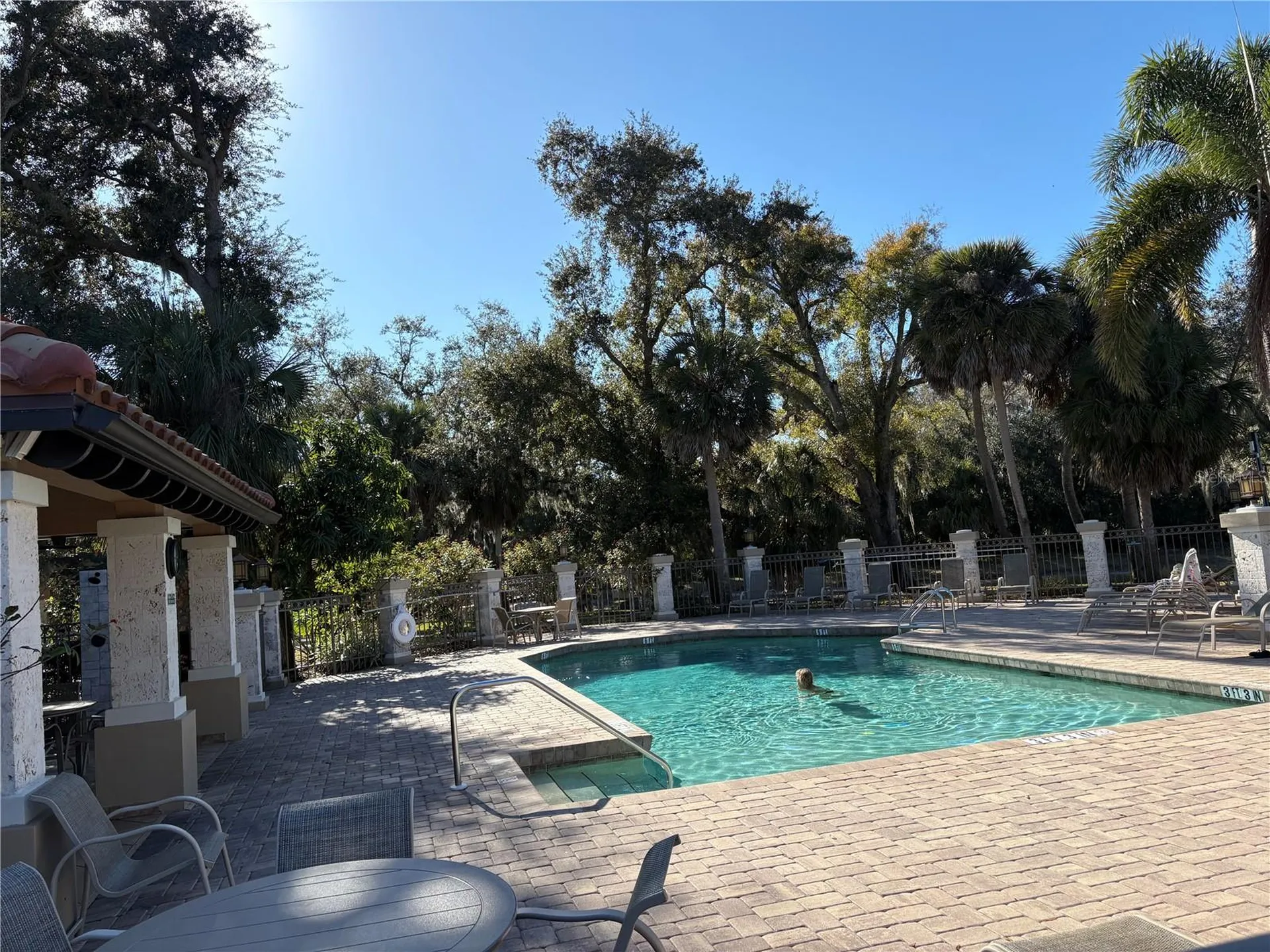 5205 Far Oak Circle Sarasota FL 34238