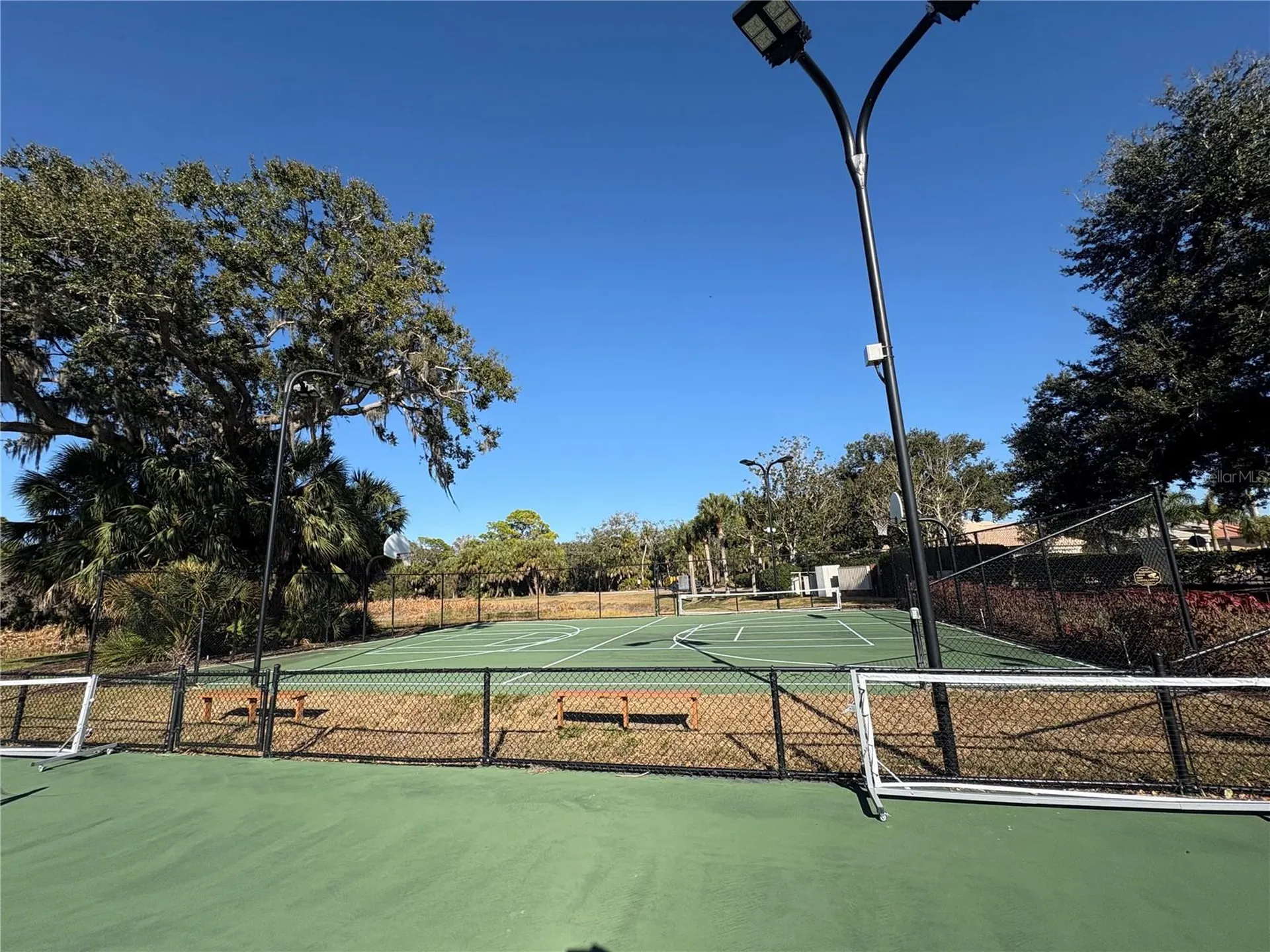 5205 Far Oak Circle Sarasota FL 34238