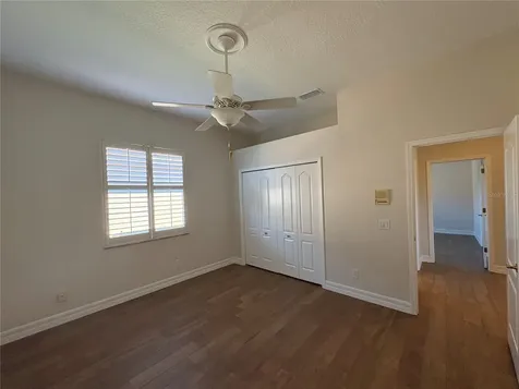 5205 Far Oak Circle Sarasota FL 34238