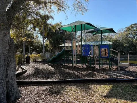 5205 Far Oak Circle Sarasota FL 34238