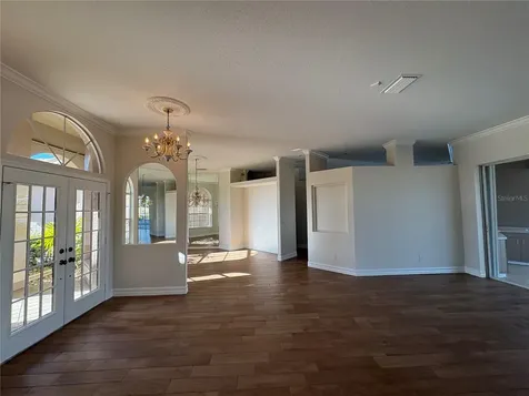 5205 Far Oak Circle Sarasota FL 34238