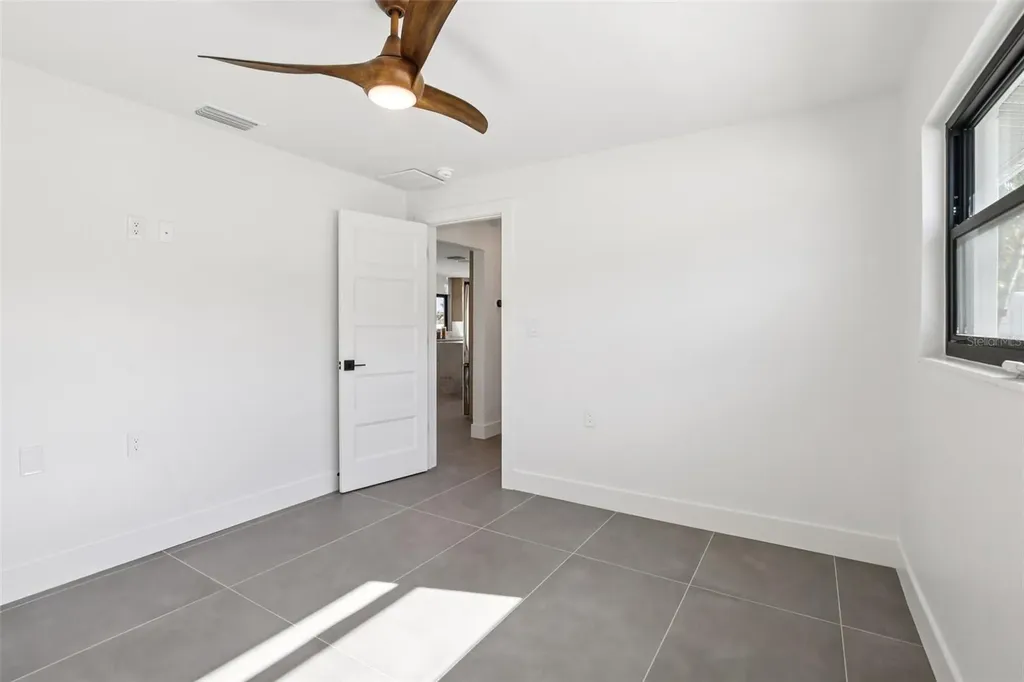 12125 5th Street E Treasure Island FL 33706