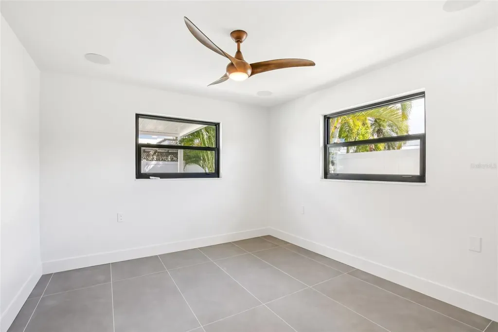 12125 5th Street E Treasure Island FL 33706