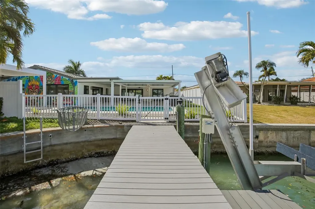 12125 5th Street E Treasure Island FL 33706