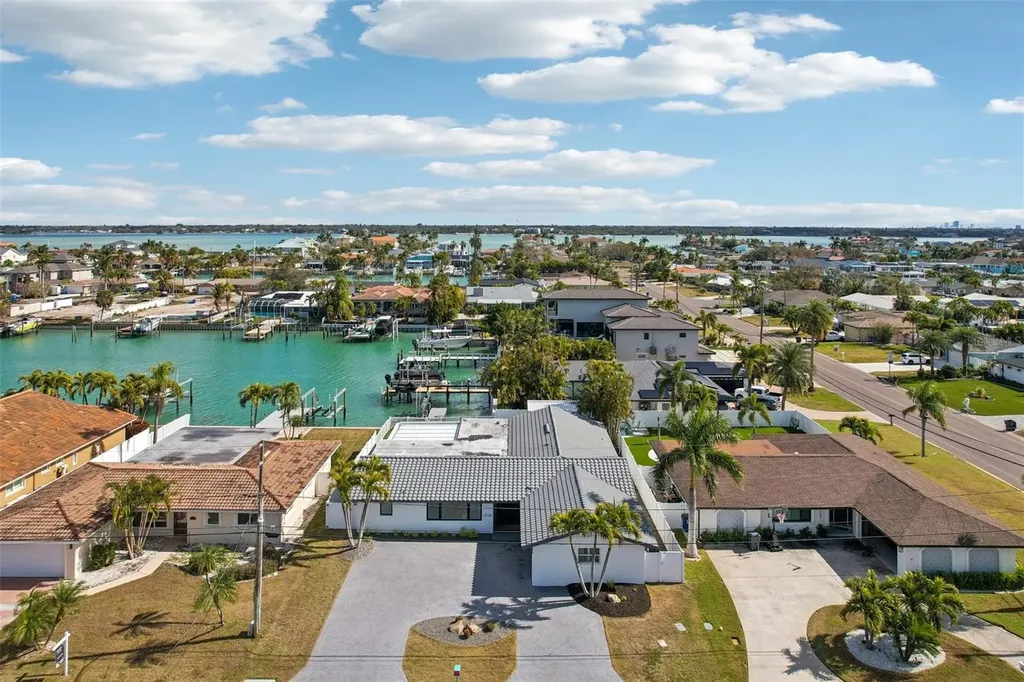12125 5th Street E Treasure Island FL 33706