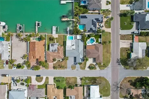 12125 5th Street E Treasure Island FL 33706