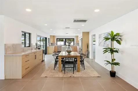 12125 5th Street E Treasure Island FL 33706