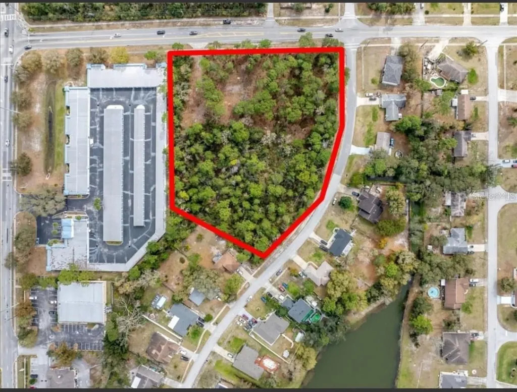 1370 Courtland Boulevard Deltona FL 32738