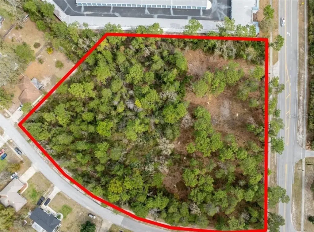 1370 Courtland Boulevard Deltona FL 32738