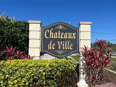 1512 Chateaux De Ville Court Clearwater FL 33764