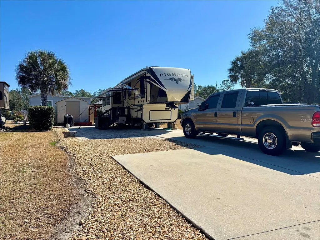3047 NE 102nd Avenue Road Silver Springs FL 34488