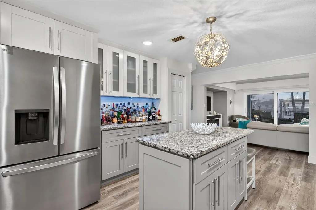 136 Windward Island Clearwater Beach FL 33767
