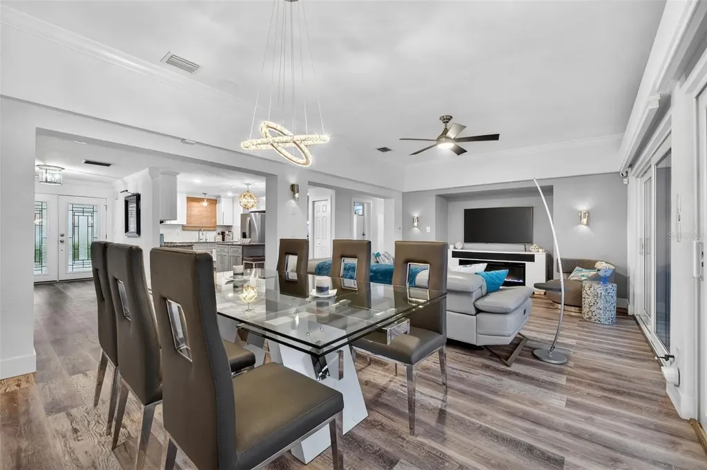 136 Windward Island Clearwater Beach FL 33767