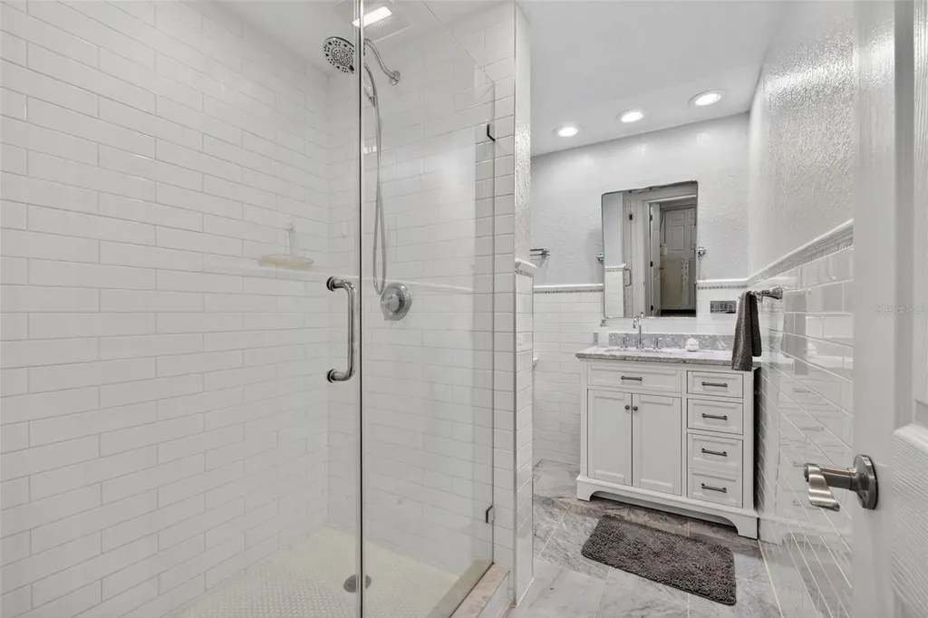 136 Windward Island Clearwater Beach FL 33767