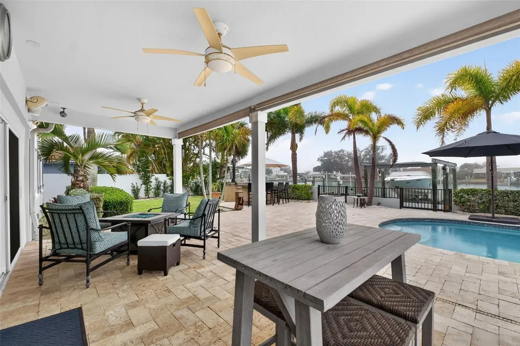 136 Windward Island Clearwater Beach FL 33767