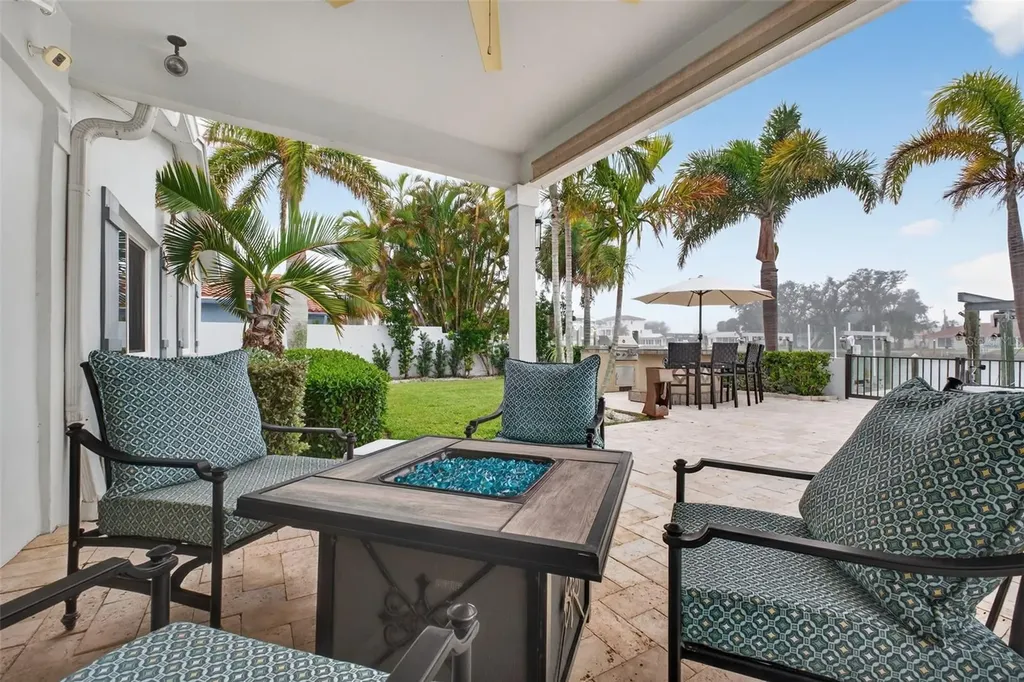 136 Windward Island Clearwater Beach FL 33767