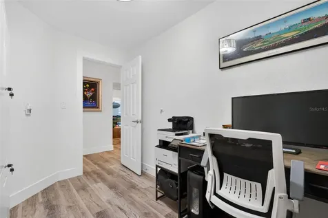136 Windward Island Clearwater Beach FL 33767