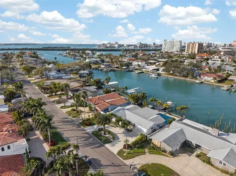 136 Windward Island Clearwater Beach FL 33767