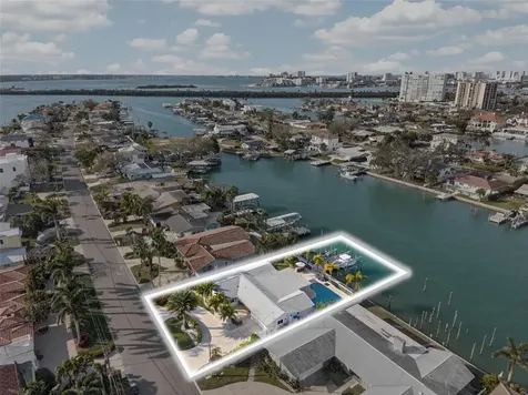 136 Windward Island Clearwater Beach FL 33767