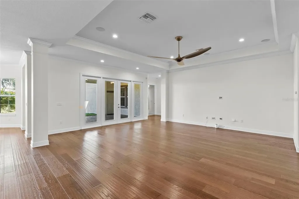 3701 W Jetton Avenue Tampa FL 33629