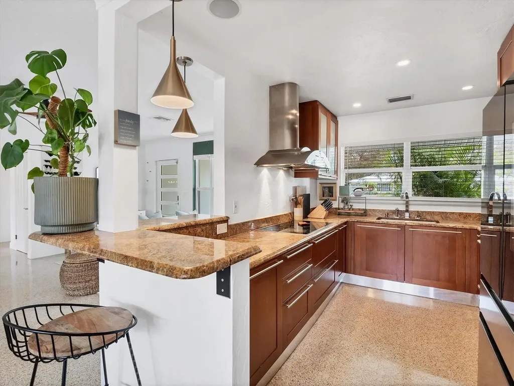 2329 Siesta Drive Sarasota FL 34239