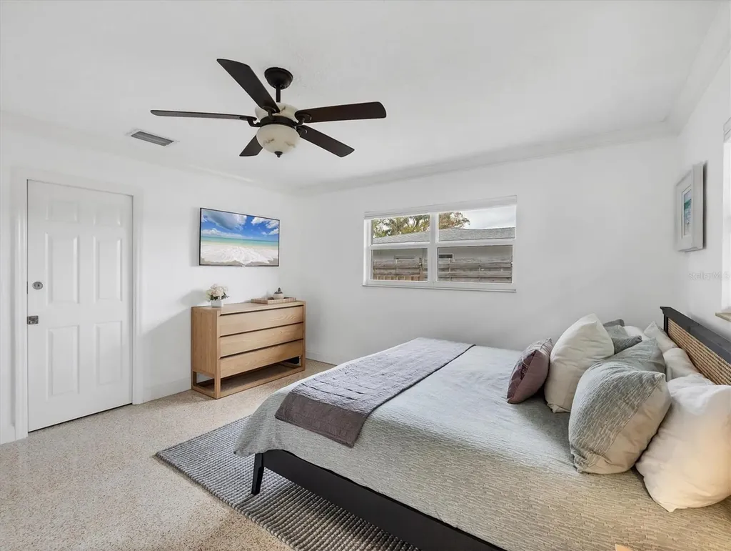 2329 Siesta Drive Sarasota FL 34239