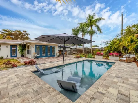 2329 Siesta Drive Sarasota FL 34239