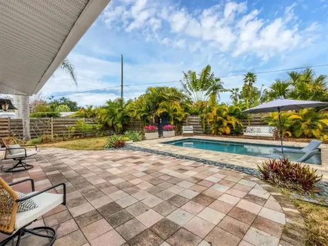 2329 Siesta Drive Sarasota FL 34239