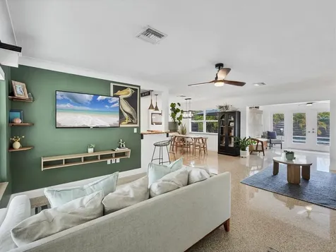 2329 Siesta Drive Sarasota FL 34239