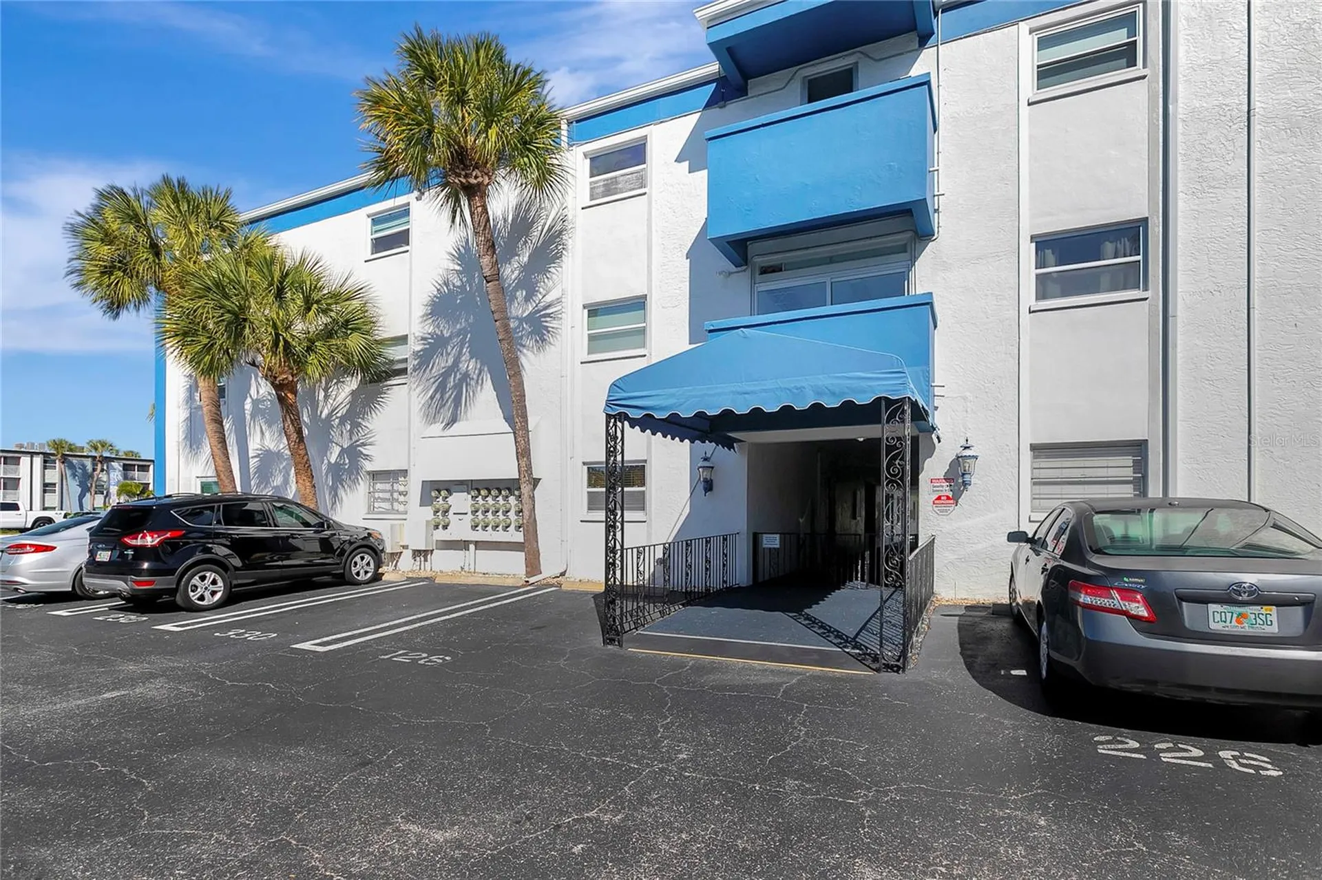 350 79th Avenue N St Petersburg FL 33702