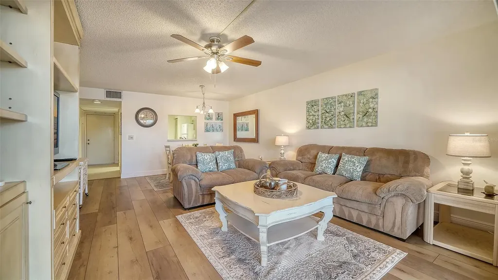 214 Lakewood Drive Bradenton FL 34210