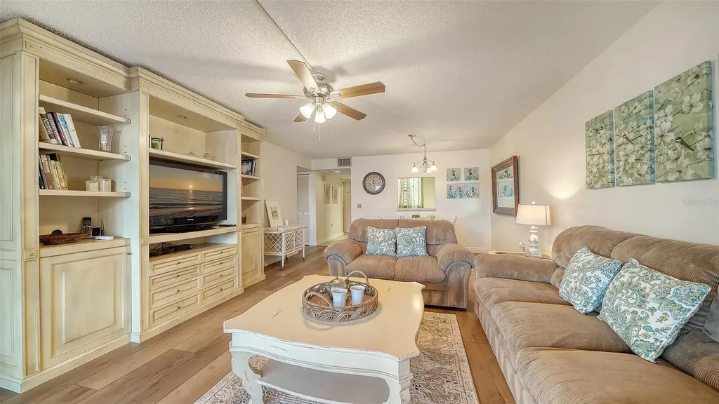 214 Lakewood Drive Bradenton FL 34210